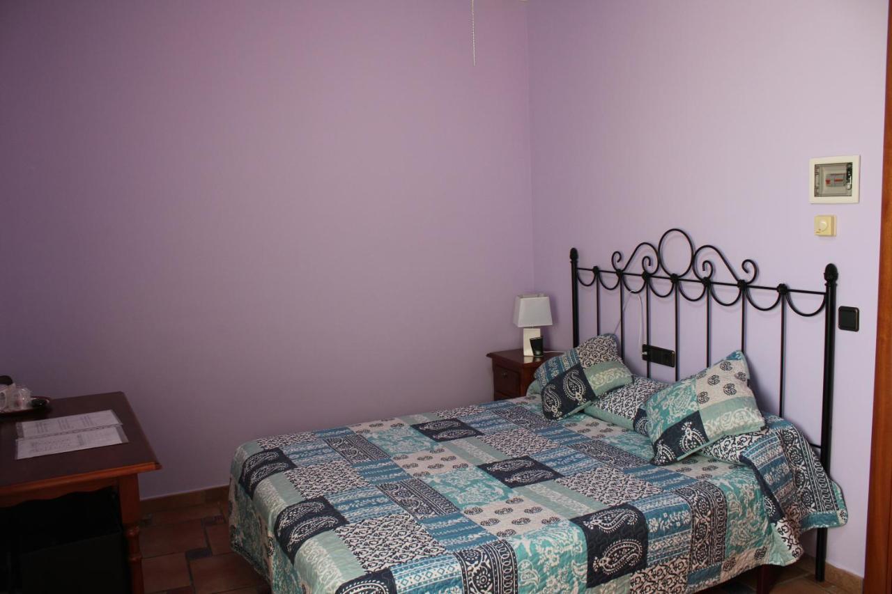 סרברה Hostal La Savina מראה חיצוני תמונה