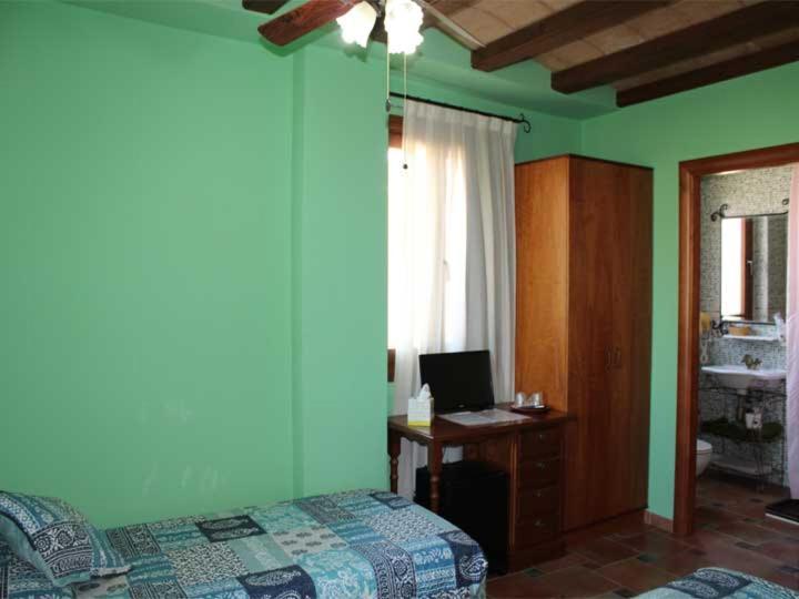 סרברה Hostal La Savina מראה חיצוני תמונה