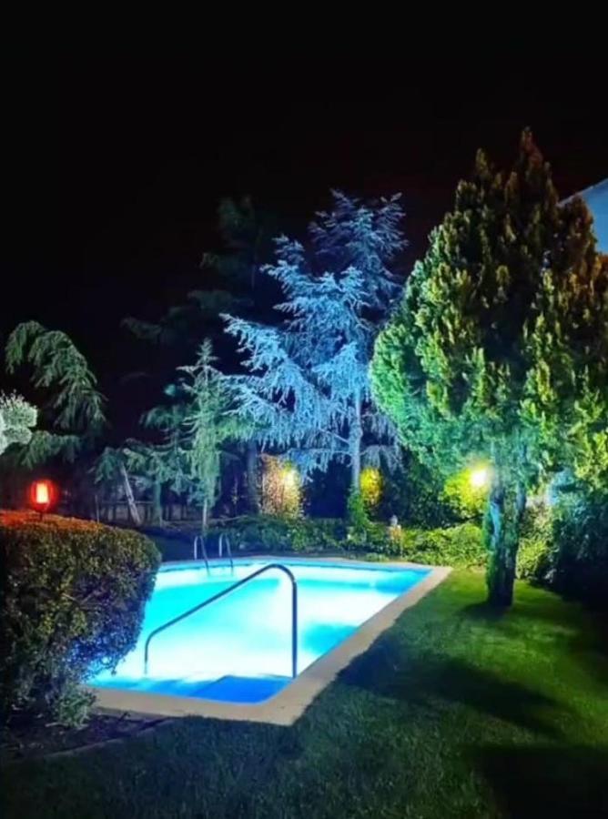 סרברה Hostal La Savina מראה חיצוני תמונה